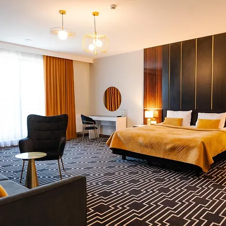 מלון Moderno Garwolin 3*